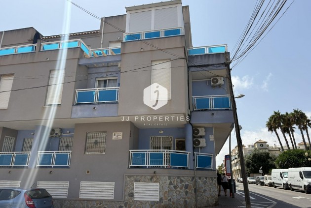 Resale - Apartment / flat -
Torrevieja - Playa del Cura