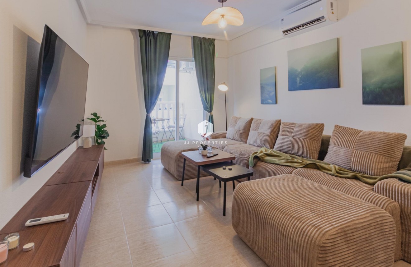 Aus zweiter Hand - Wohnung -
Torrevieja - Playa del Cura