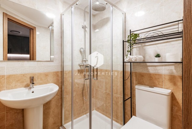 Aus zweiter Hand - Wohnung -
Torrevieja - Playa del Cura