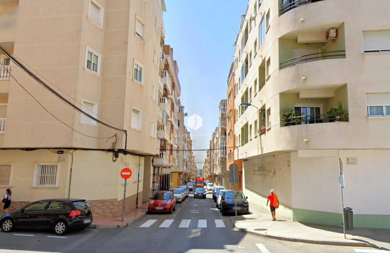 Aus zweiter Hand - Wohnung -
Torrevieja - Playa del Cura