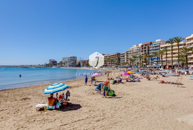 Aus zweiter Hand - Wohnung -
Torrevieja - Playa del Cura