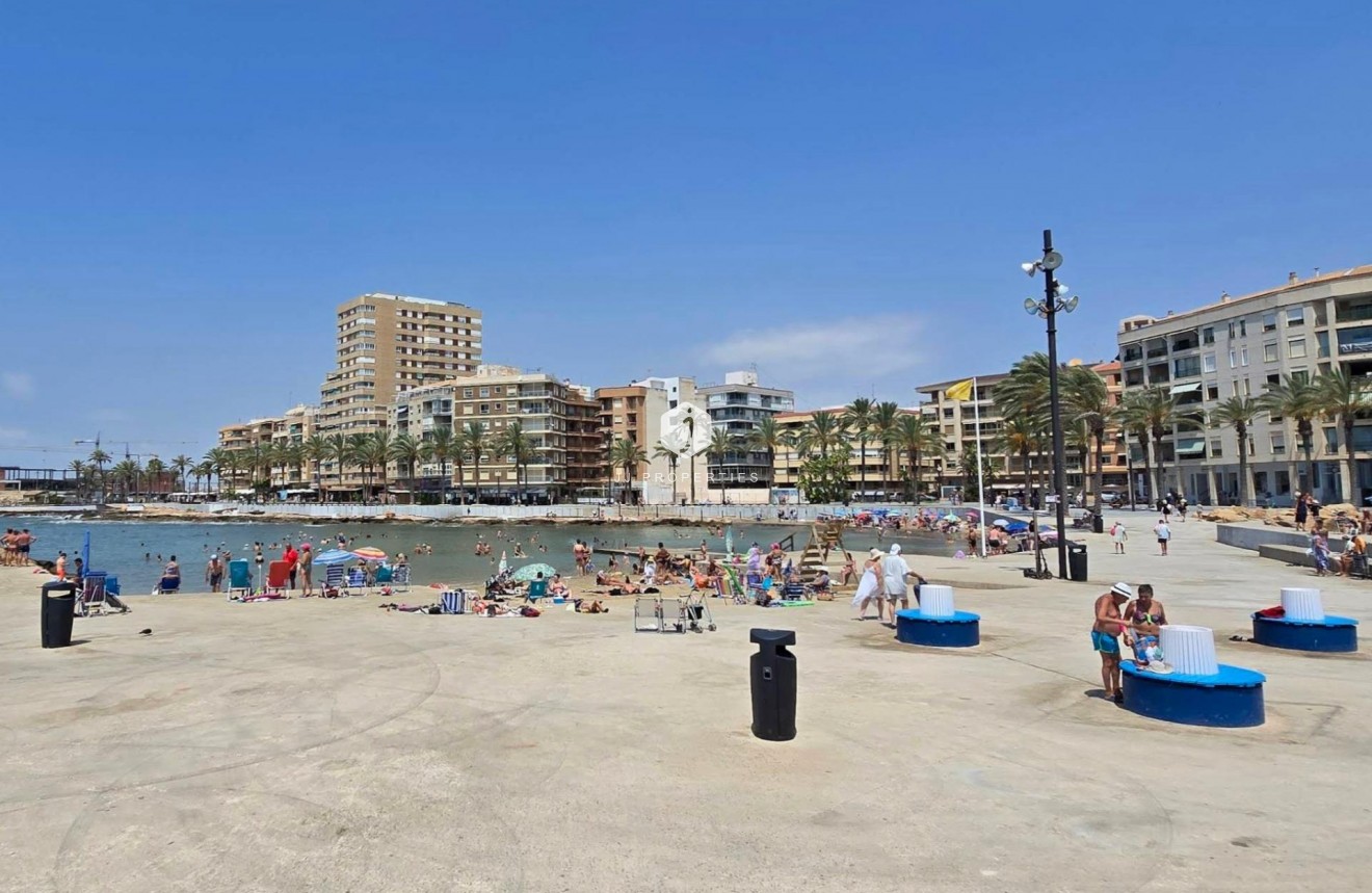 Aus zweiter Hand - Wohnung -
Torrevieja - Playa del Cura
