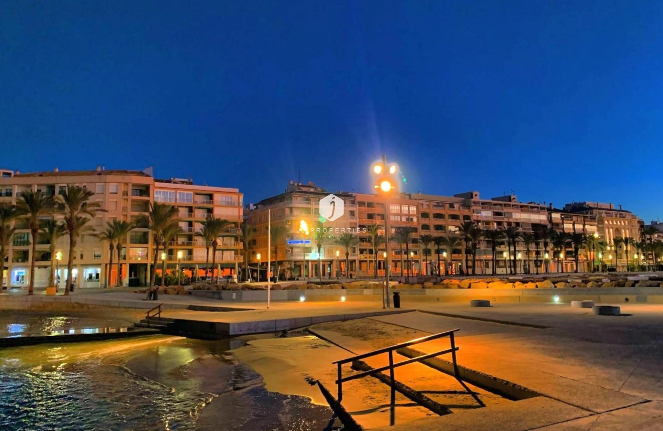 Aus zweiter Hand - Wohnung -
Torrevieja - Playa del Cura