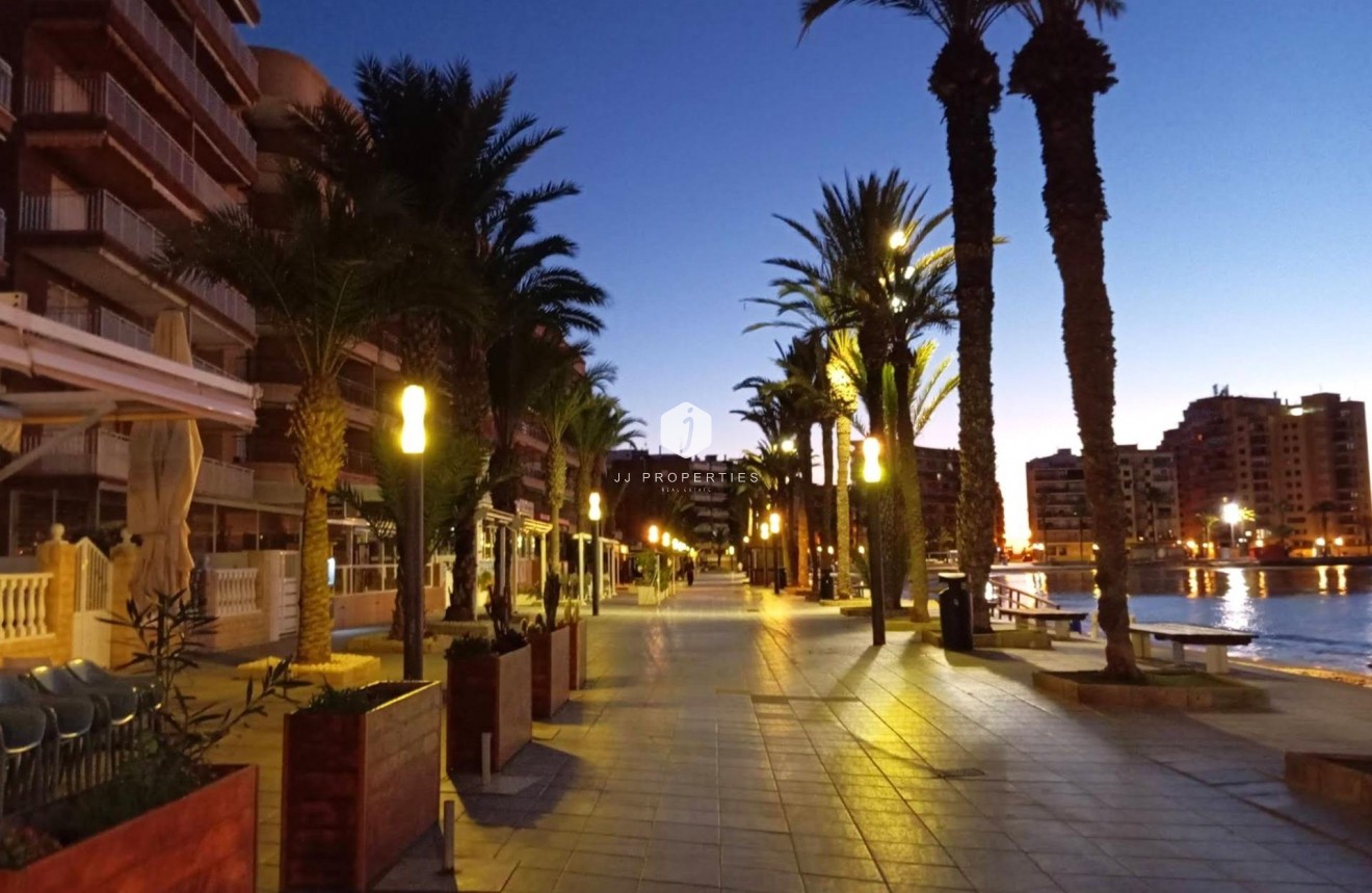 Aus zweiter Hand - Wohnung -
Torrevieja - Playa del Cura