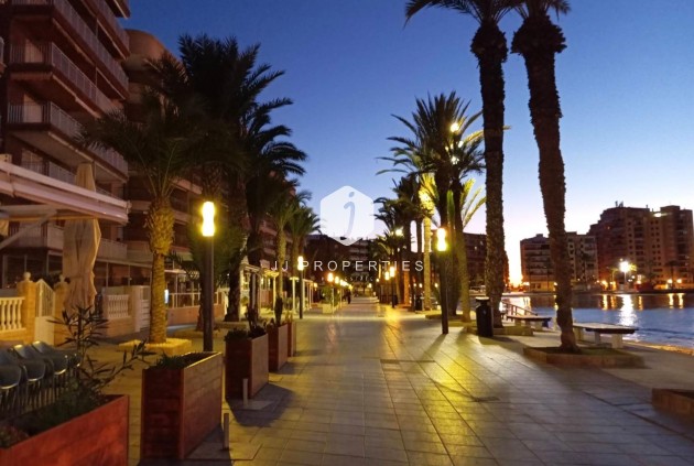 Aus zweiter Hand - Wohnung -
Torrevieja - Playa del Cura