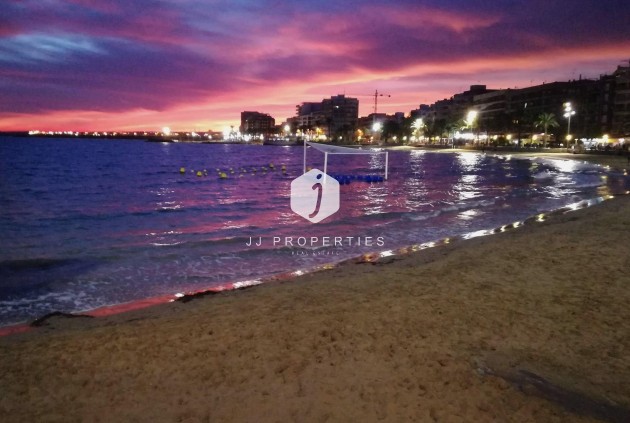 Aus zweiter Hand - Wohnung -
Torrevieja - Playa del Cura