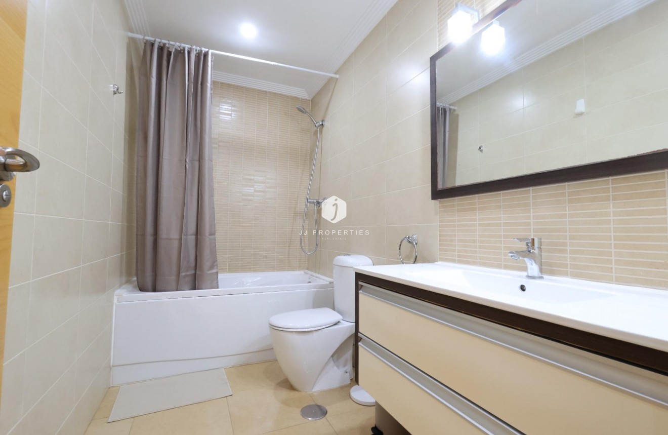 Resale - Apartment / flat -
Orihuela Costa - Costa Blanca