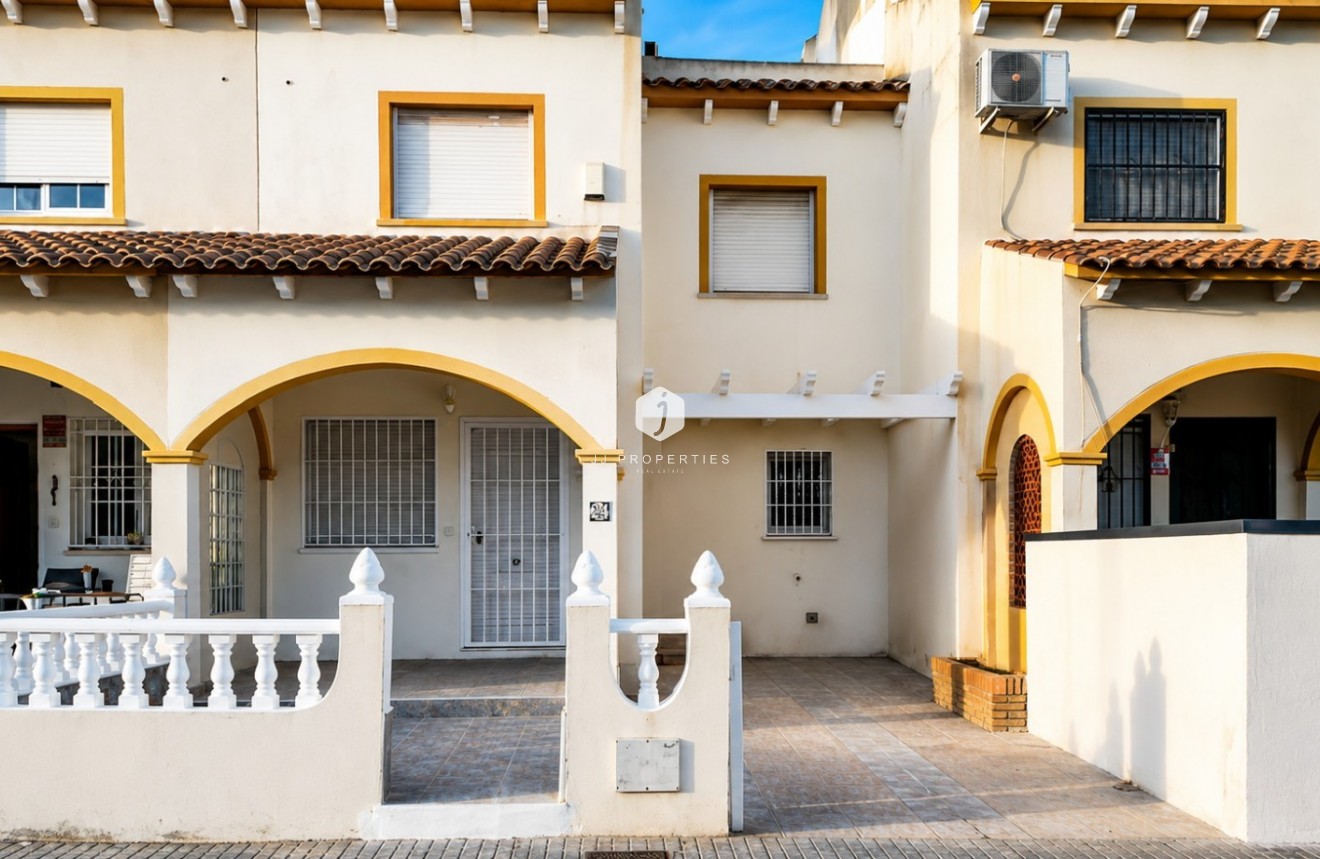 Tweedehands - Chalet -
Orihuela Costa - Costa Blanca