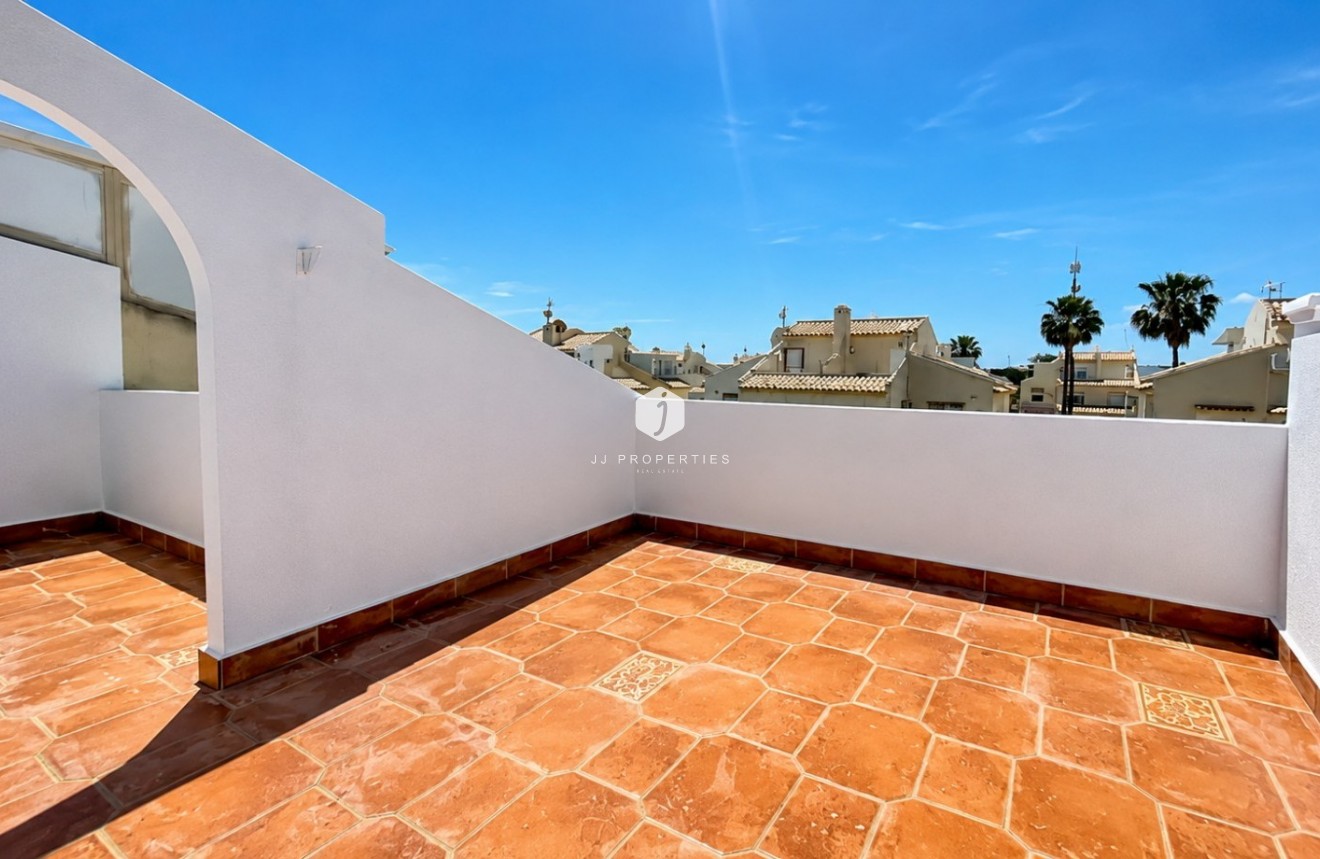 Tweedehands - Chalet -
Orihuela Costa - Costa Blanca