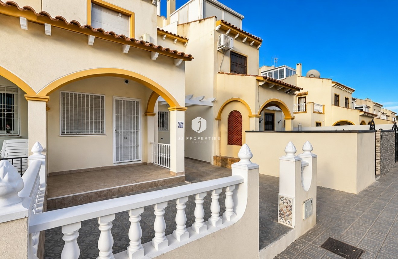 Tweedehands - Chalet -
Orihuela Costa - Costa Blanca