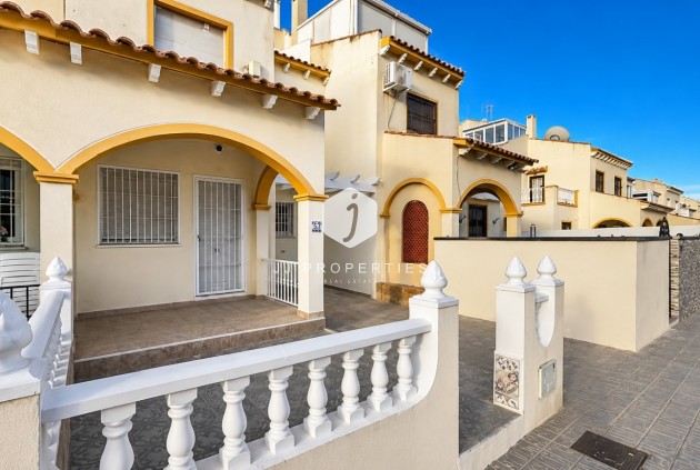 Tweedehands - Chalet -
Orihuela Costa - Costa Blanca