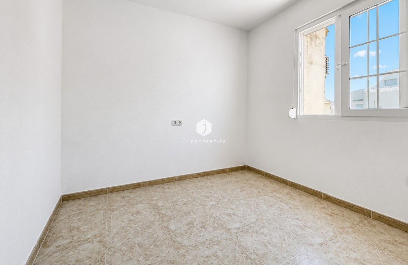 Tweedehands - Chalet -
Orihuela Costa - Costa Blanca