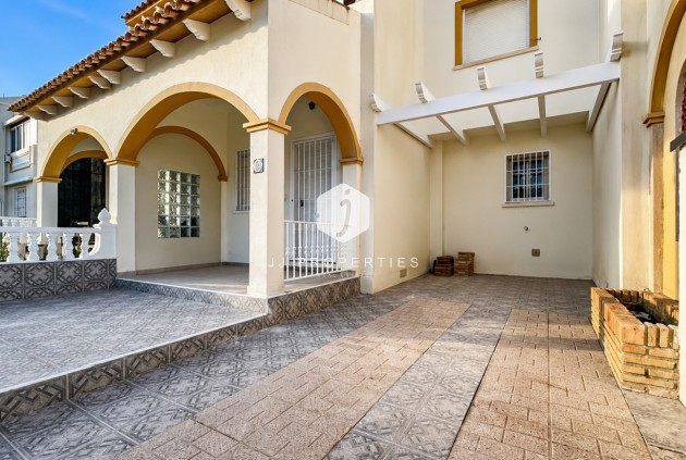 Tweedehands - Chalet -
Orihuela Costa - Costa Blanca