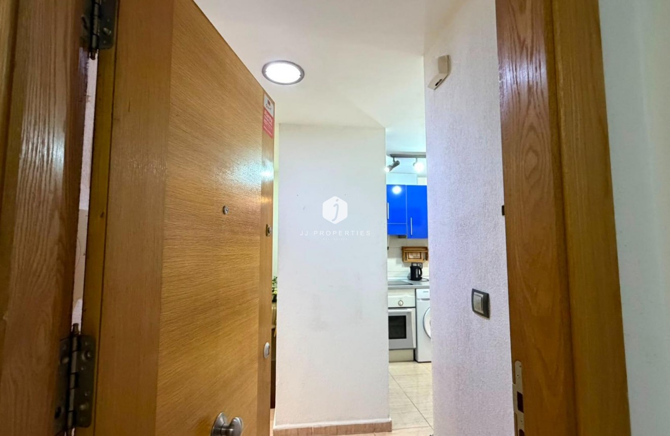 Resale - Apartment / flat -
Torrevieja