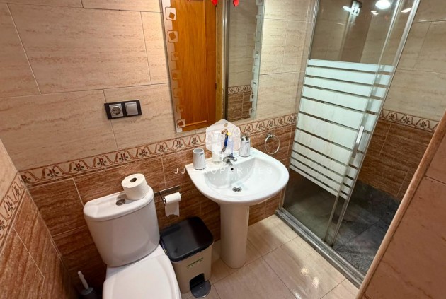 Resale - Apartment / flat -
Torrevieja