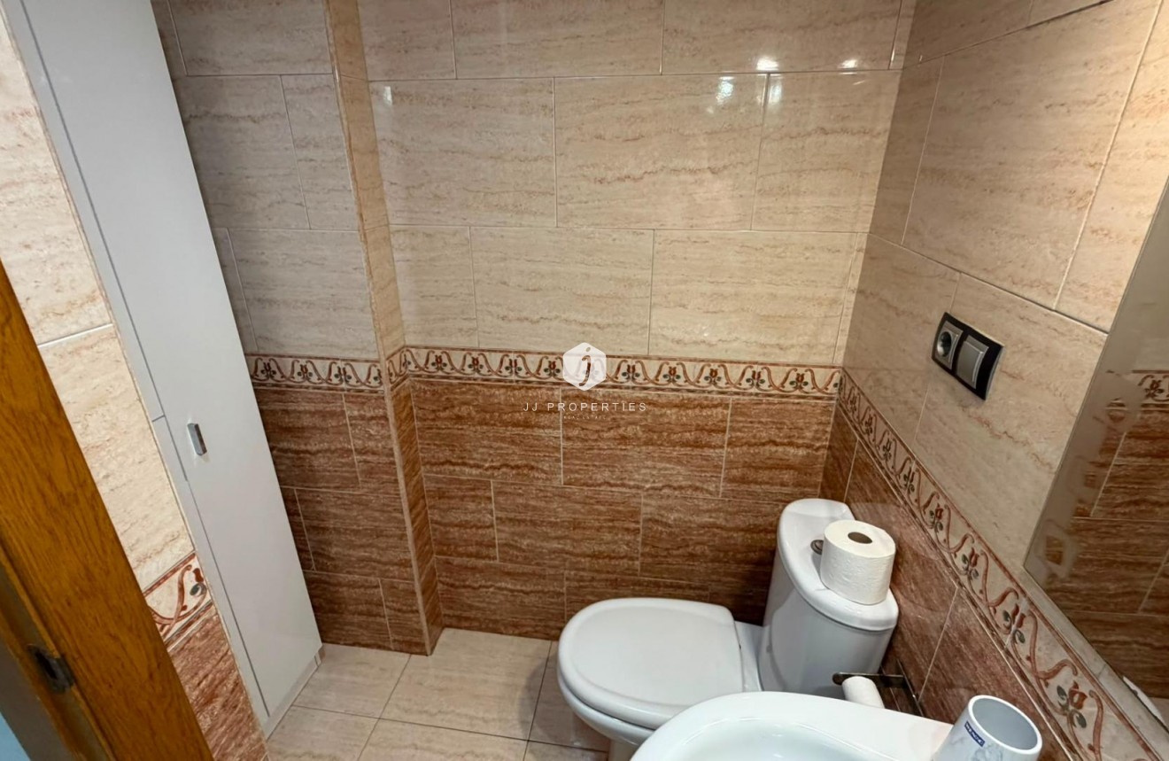 Resale - Apartment / flat -
Torrevieja
