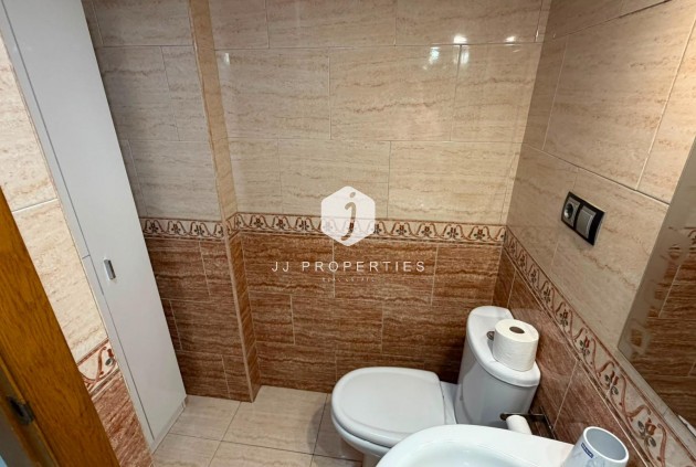 Resale - Apartment / flat -
Torrevieja
