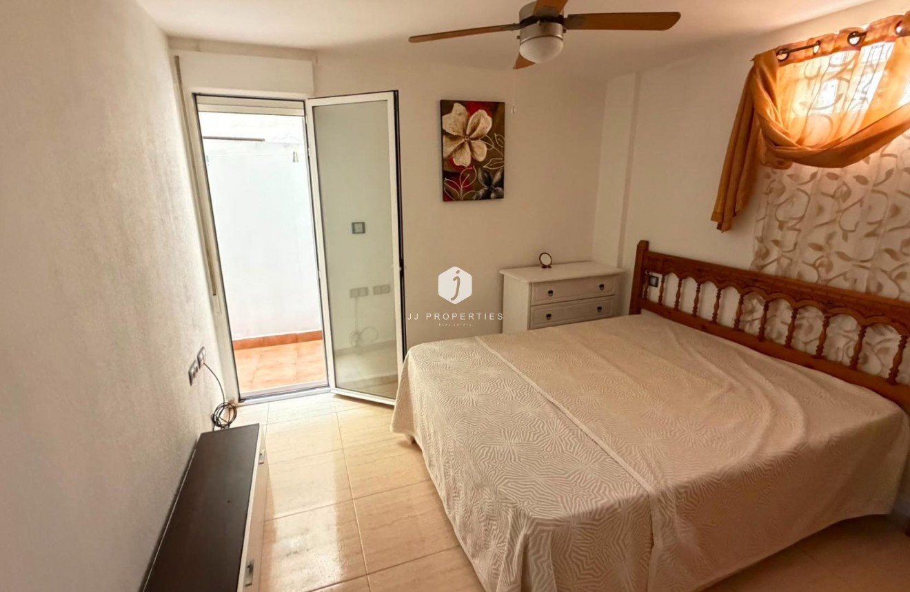 Resale - Apartment / flat -
Torrevieja
