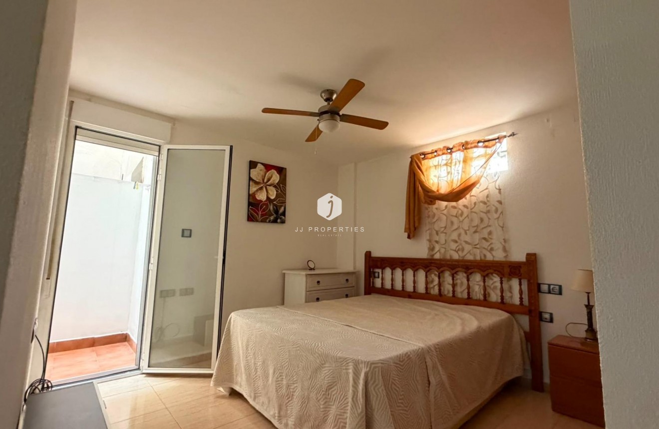 Resale - Apartment / flat -
Torrevieja