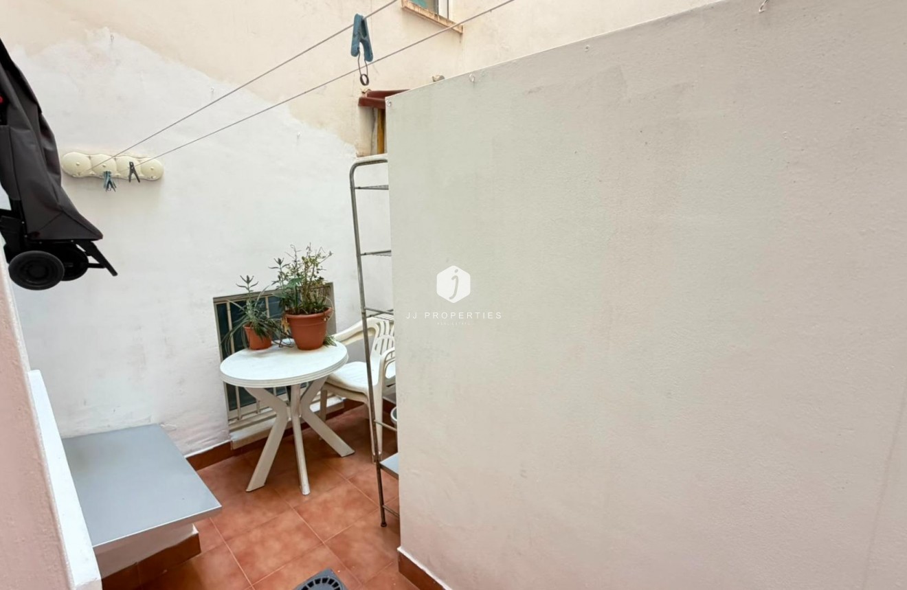 Resale - Apartment / flat -
Torrevieja