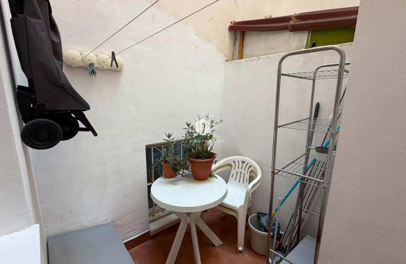 Resale - Apartment / flat -
Torrevieja