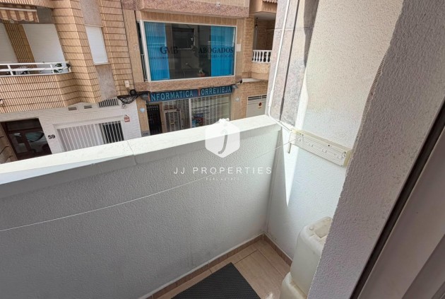 Resale - Apartment / flat -
Torrevieja