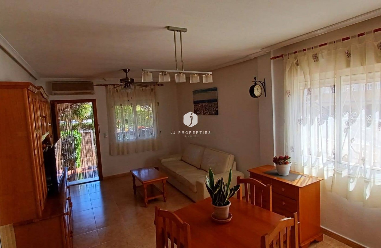 Resale - Bungalow -
Orihuela Costa - Los Almendros-la Florida
