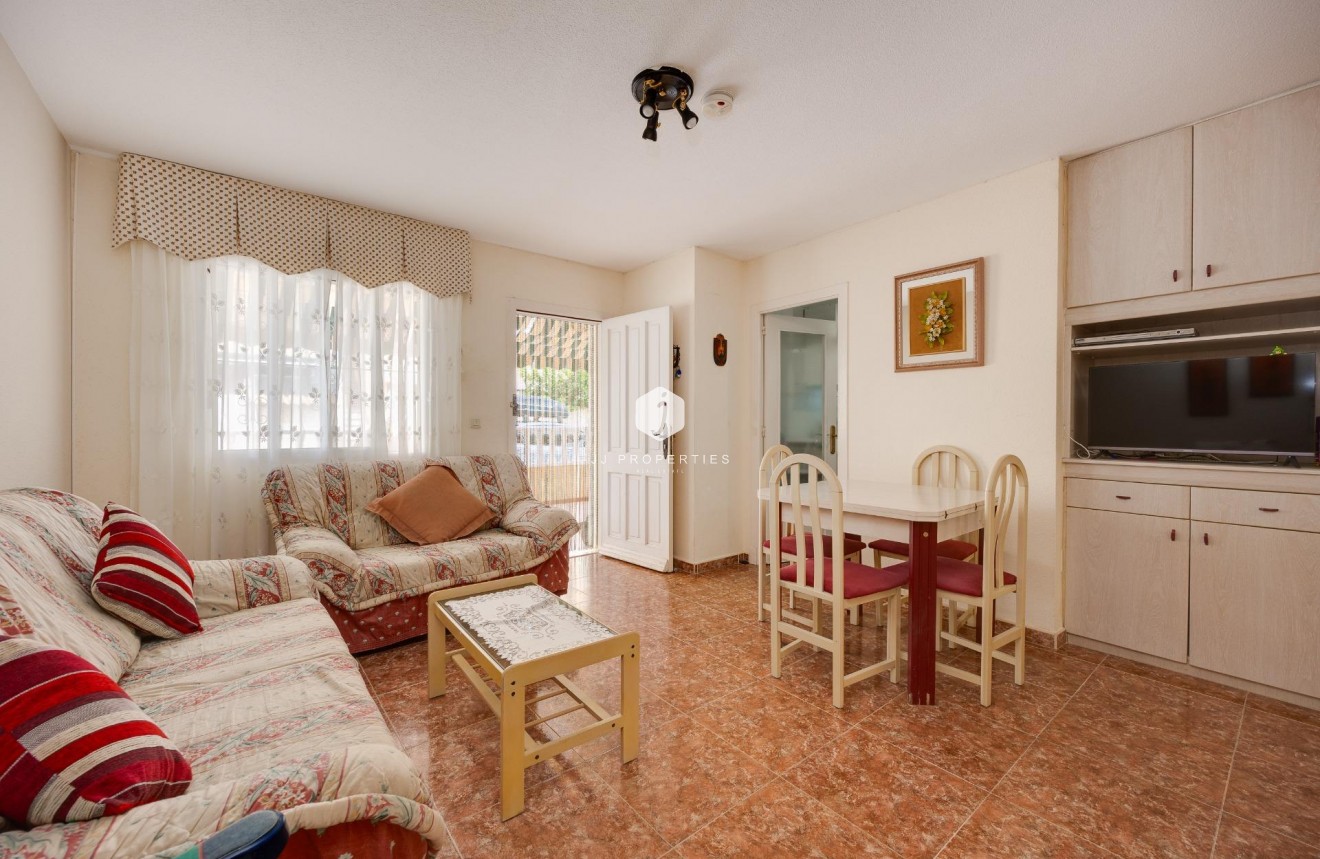 Tweedehands - Villa -
Torrevieja - El Limonar