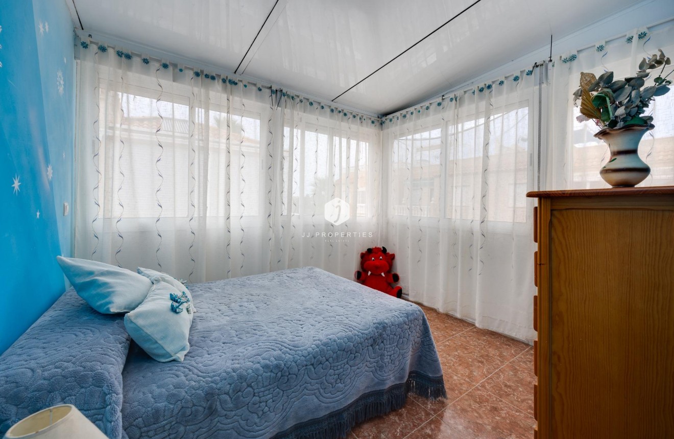 Tweedehands - Villa -
Torrevieja - El Limonar