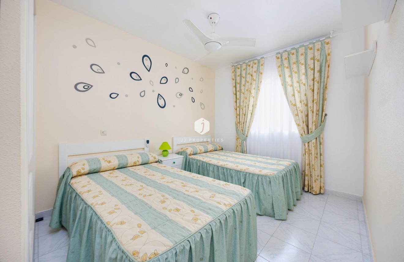 Tweedehands - Villa -
Torrevieja - El Limonar