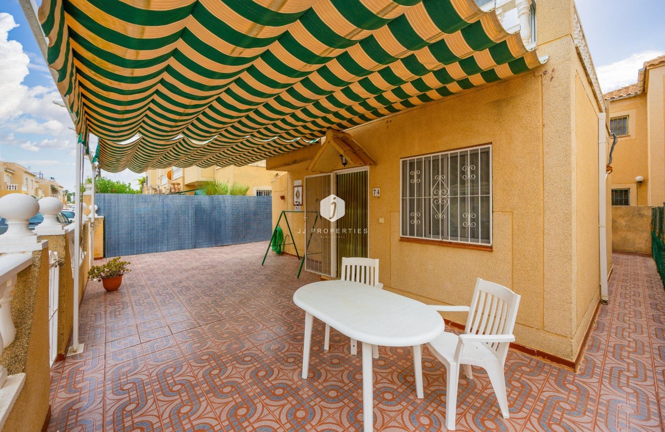 Tweedehands - Villa -
Torrevieja - El Limonar