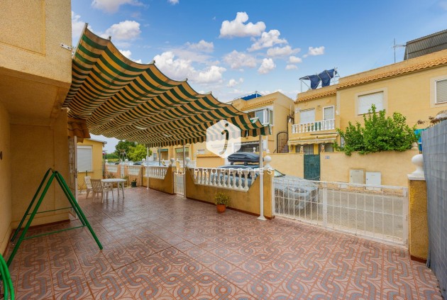 Tweedehands - Villa -
Torrevieja - El Limonar