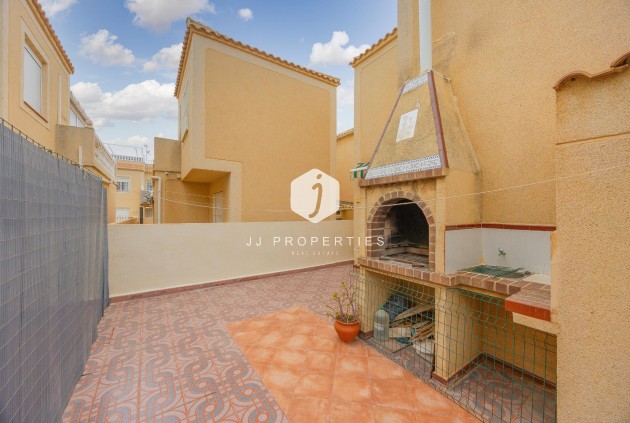 Tweedehands - Villa -
Torrevieja - El Limonar