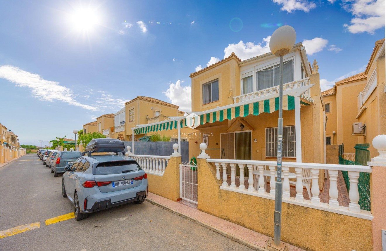 Tweedehands - Villa -
Torrevieja - El Limonar