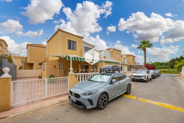 Tweedehands - Villa -
Torrevieja - El Limonar