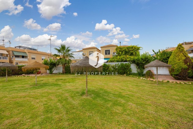 Tweedehands - Villa -
Torrevieja - El Limonar
