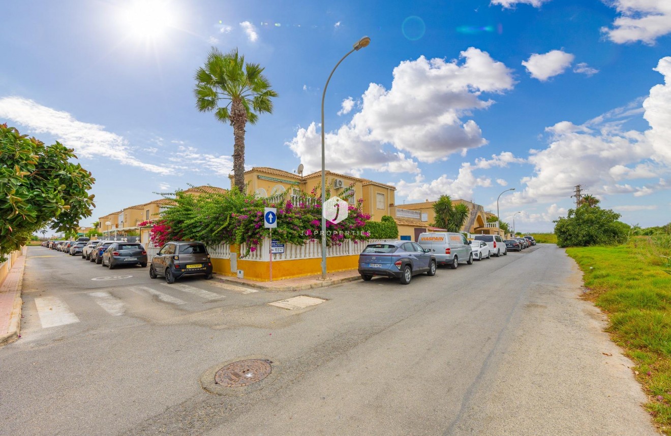 Tweedehands - Villa -
Torrevieja - El Limonar