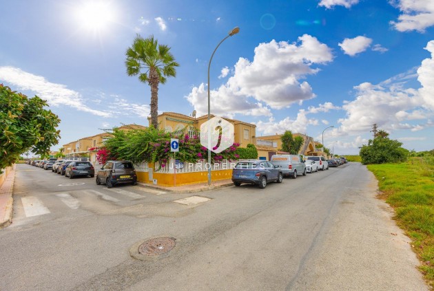 Tweedehands - Villa -
Torrevieja - El Limonar
