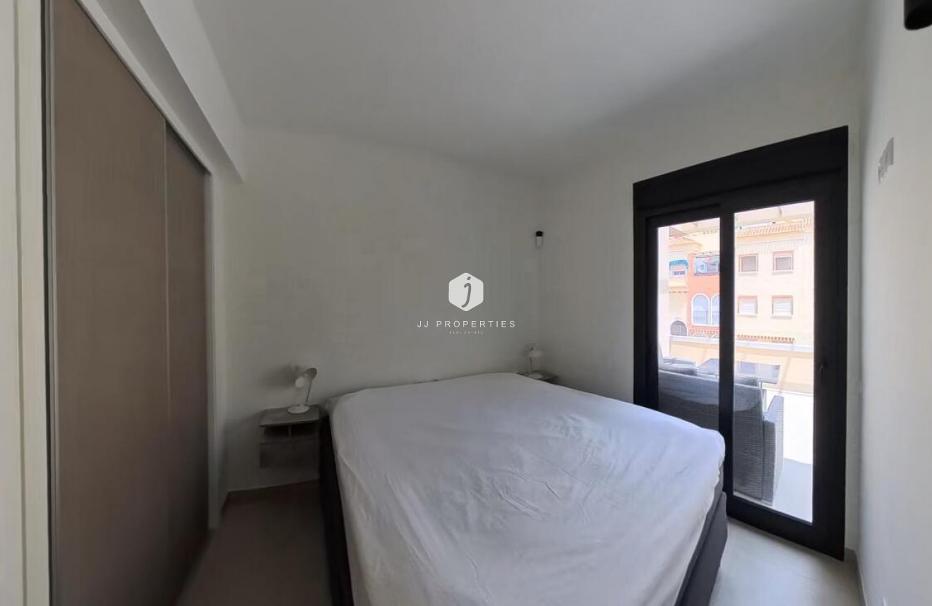 Z drugiej ręki - Daszek -
Torrevieja