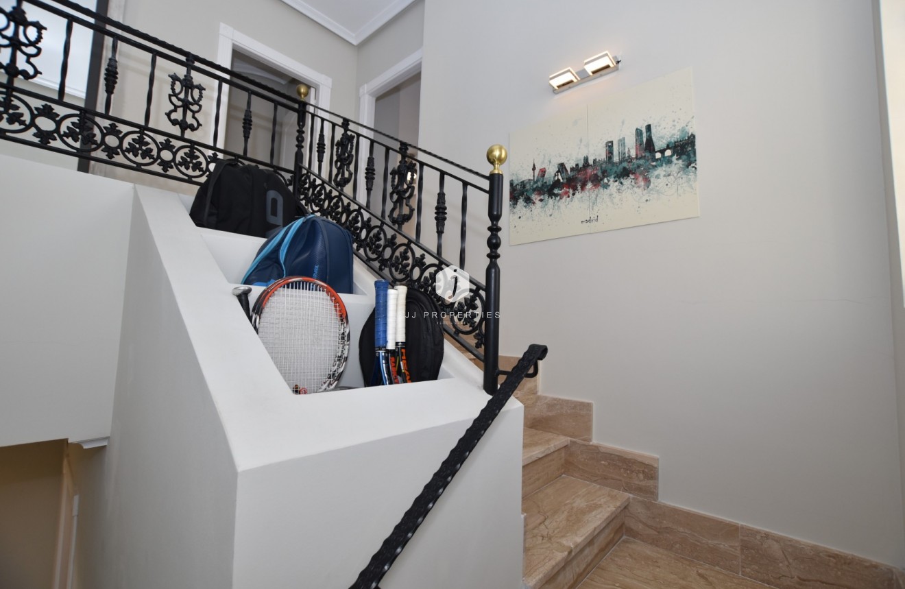 Tweedehands - Villa -
Orihuela Costa - Costa Blanca