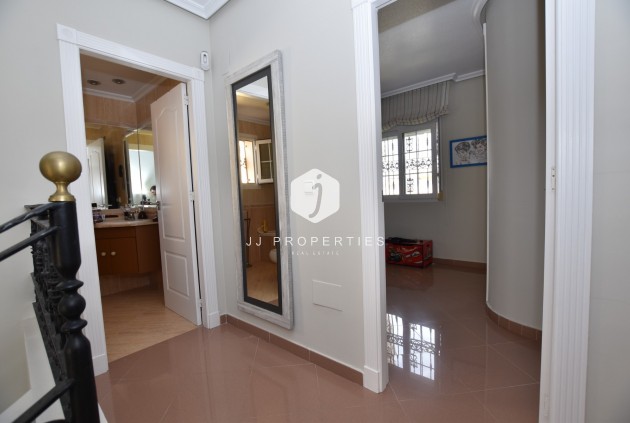 Tweedehands - Villa -
Orihuela Costa - Costa Blanca