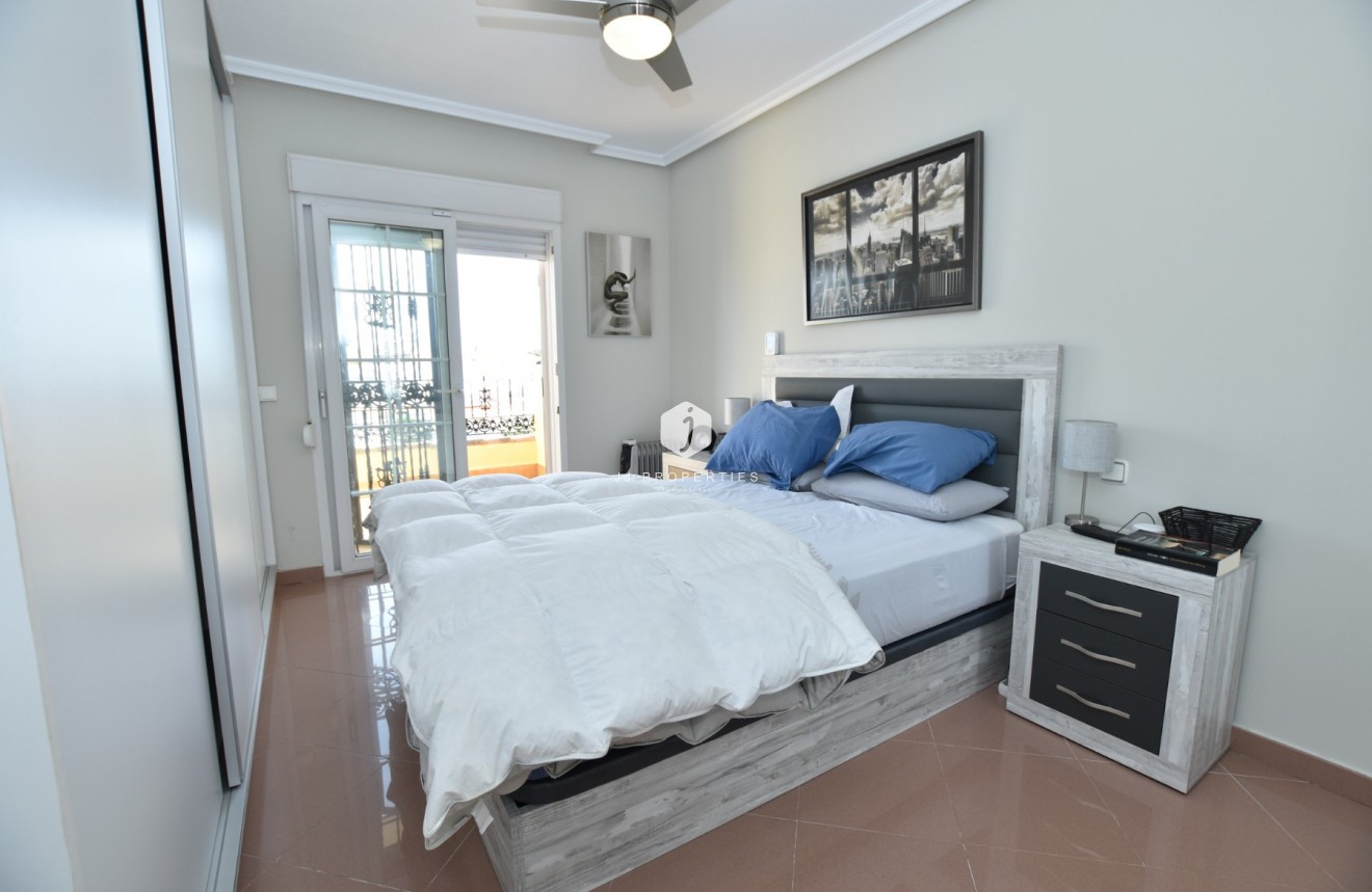 Tweedehands - Villa -
Orihuela Costa - Costa Blanca
