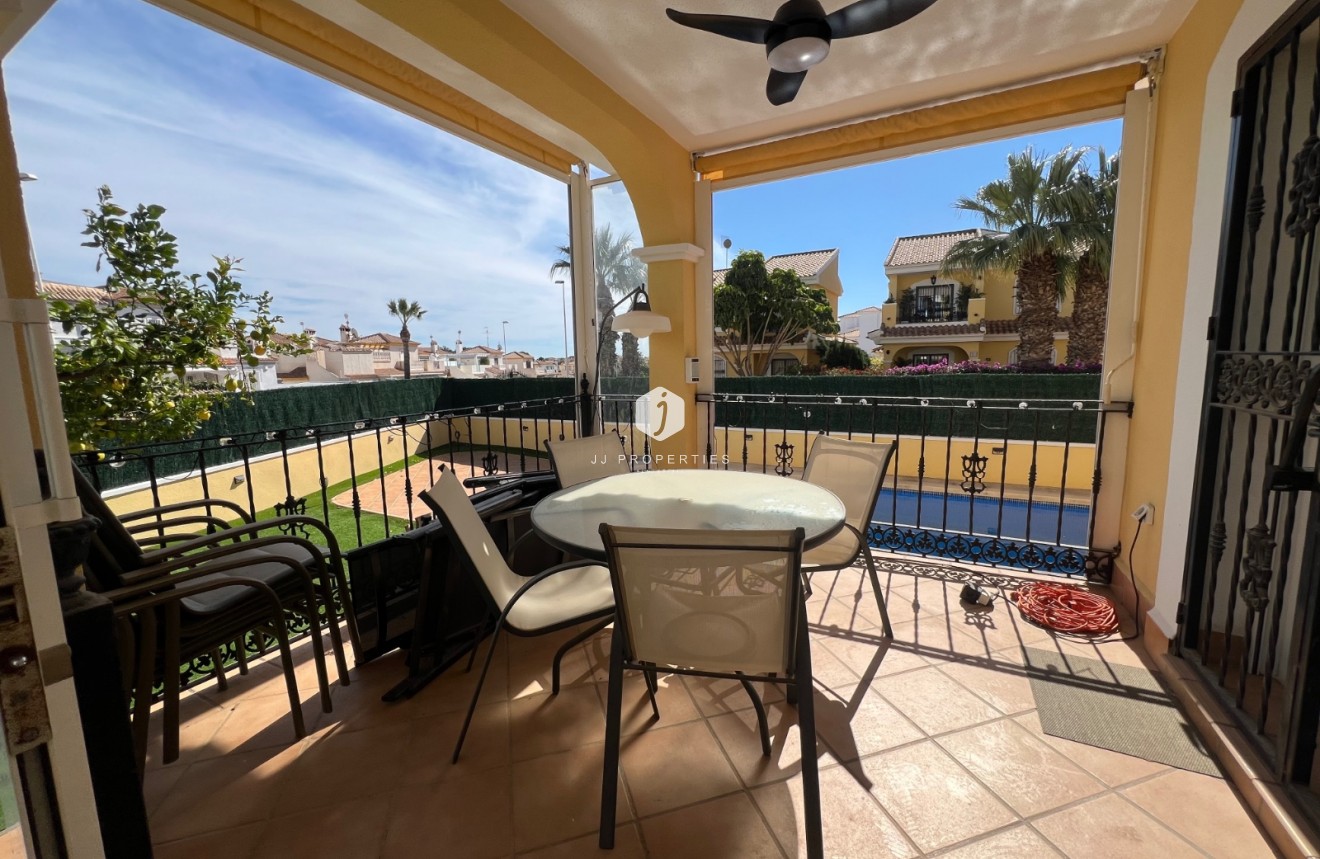 Tweedehands - Villa -
Orihuela Costa - Costa Blanca