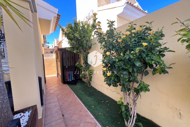 Tweedehands - Villa -
Orihuela Costa - Costa Blanca