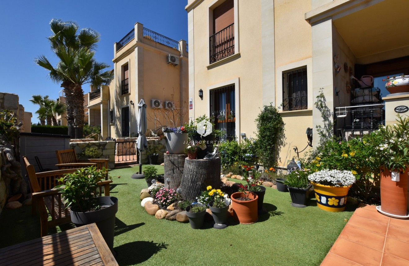 Tweedehands - Appartement / flat -
Algorfa - Inland