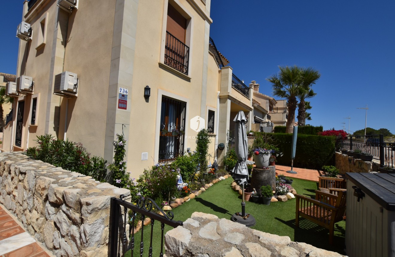 Tweedehands - Appartement / flat -
Algorfa - Inland