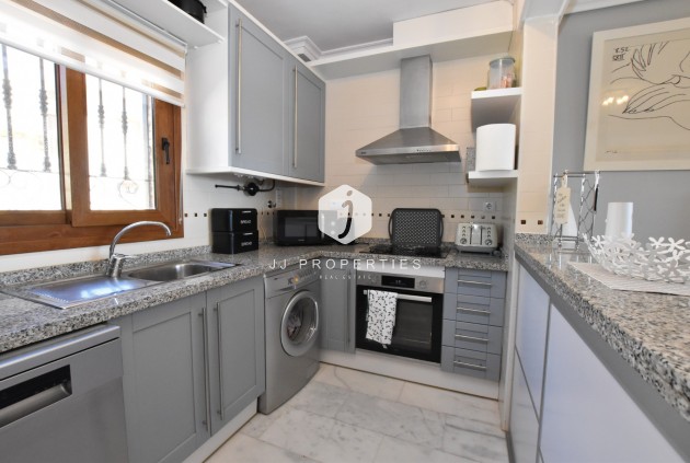Tweedehands - Appartement / flat -
Algorfa - Inland