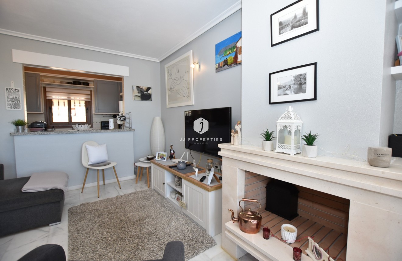 Tweedehands - Appartement / flat -
Algorfa - Inland