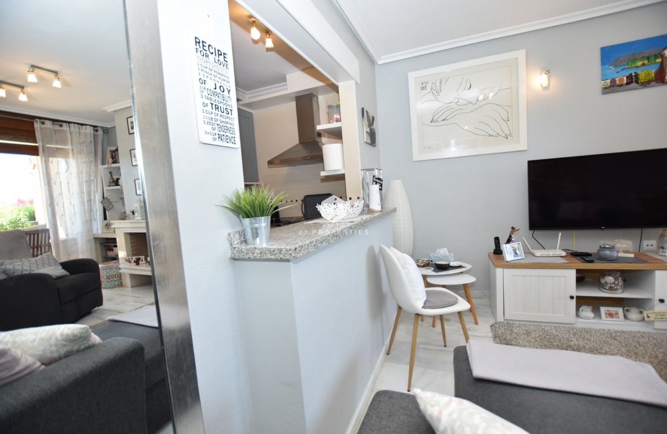 Tweedehands - Appartement / flat -
Algorfa - Inland