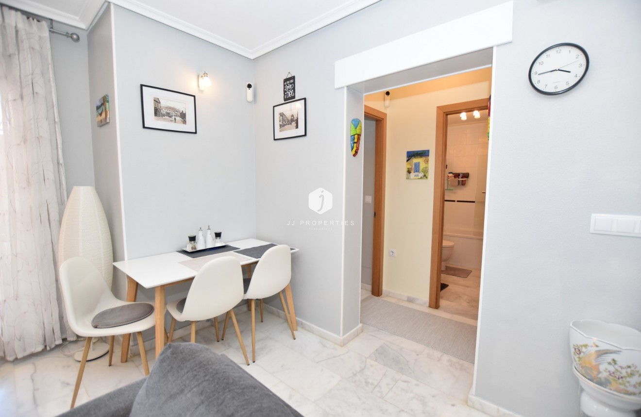Tweedehands - Appartement / flat -
Algorfa - Inland
